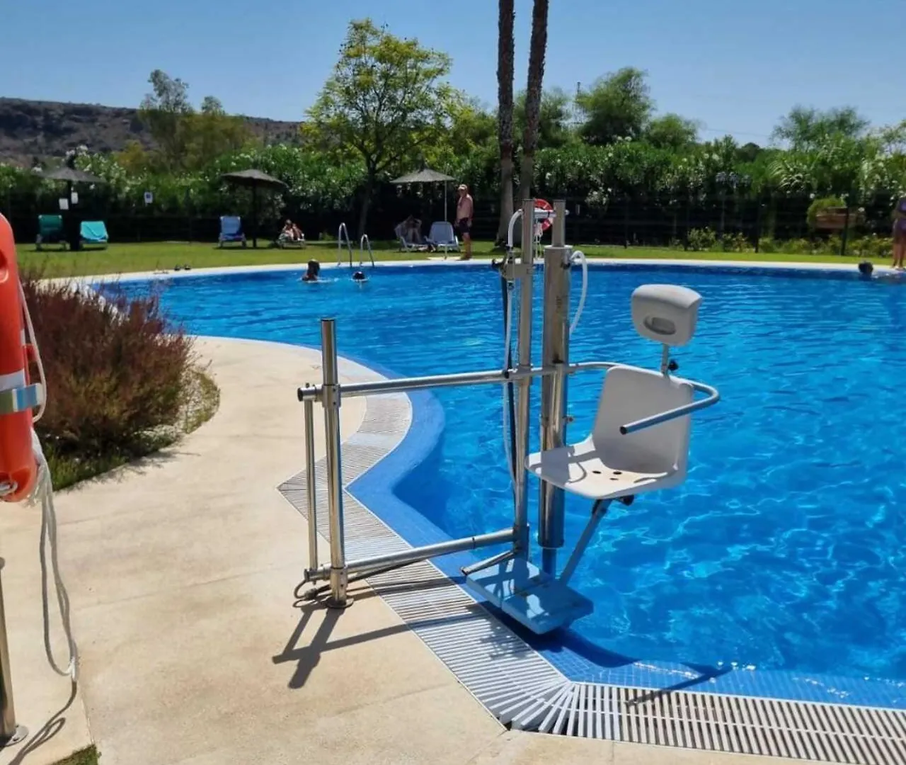 Piscina Climatizada Gym Jacuzzi Sauna Tennis Estepona Spain
