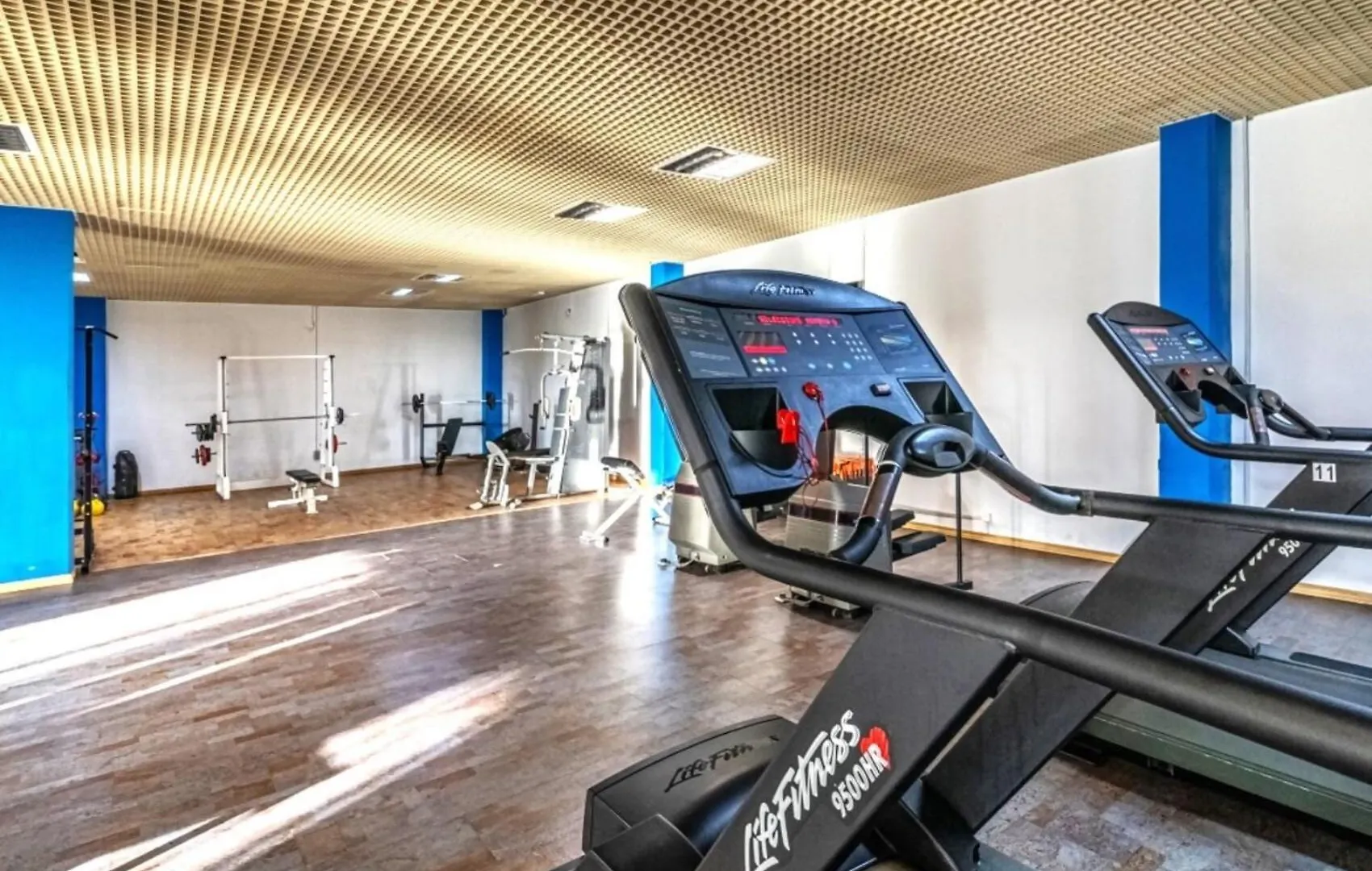 Piscina Climatizada Gym Jacuzzi Sauna Tennis Estepona Apartment